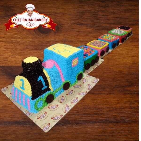 Kristin's Sweet Kreations: Train Cake