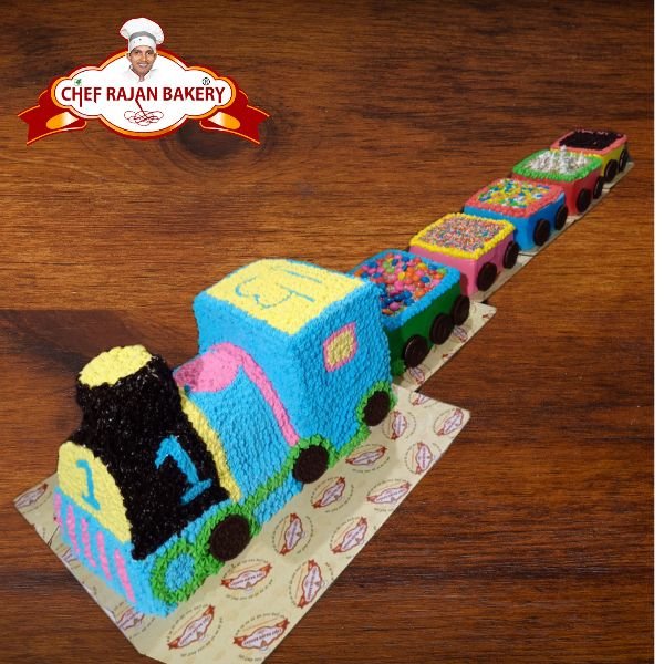 Thomas the Train cake using Wilton cake pan for 3D train