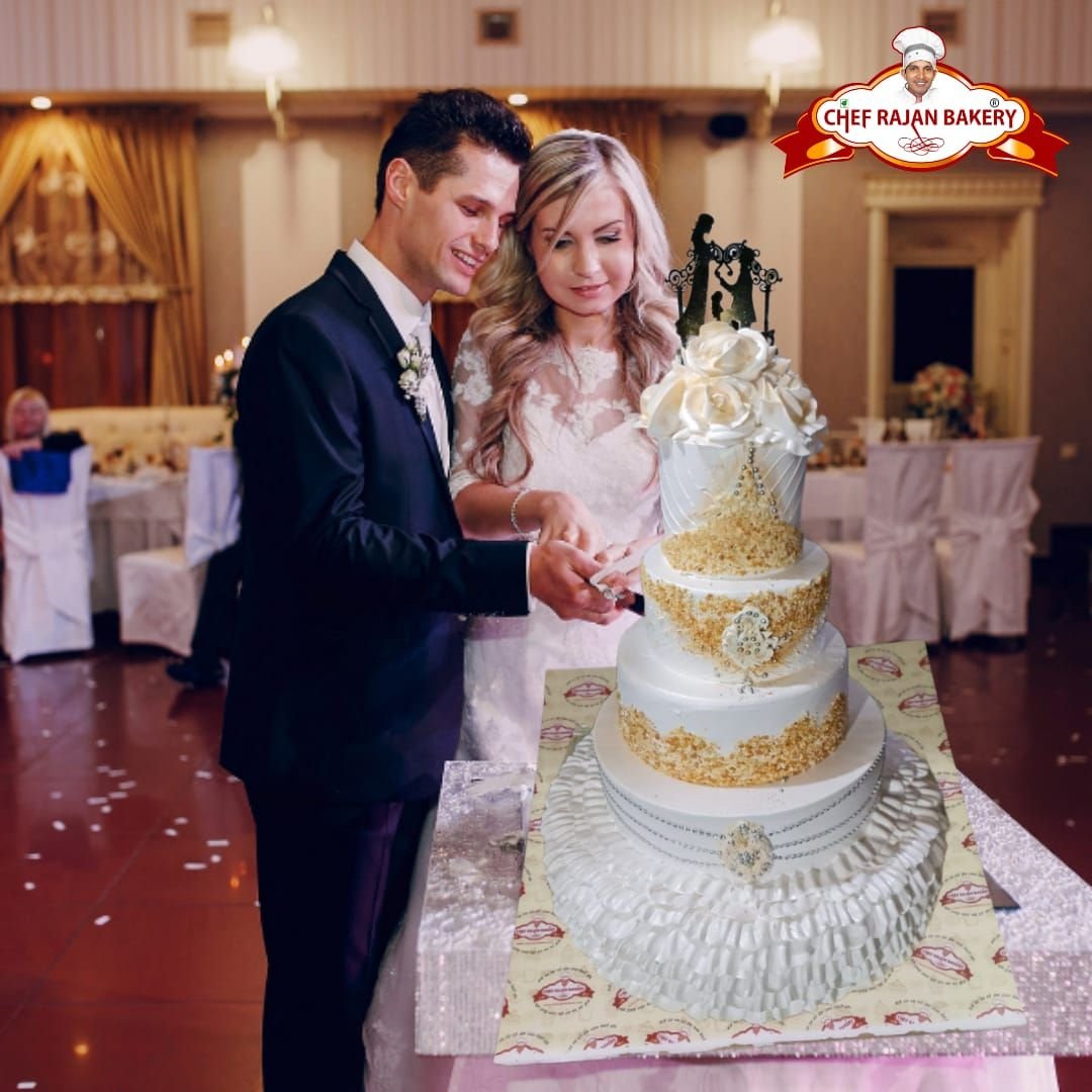 Bridal 'Eat Me' Shower Cake - CakeIndulge PH